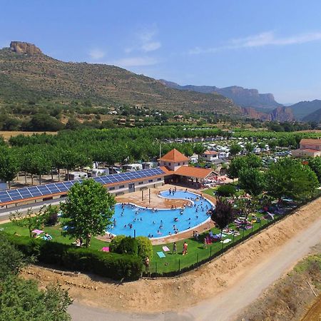 La Noguera Camping Sant Llorenç de Montgai Exterior foto