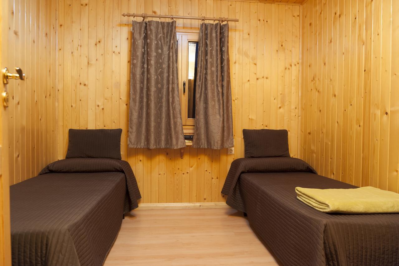 La Noguera Camping Sant Llorenç de Montgai Exterior foto